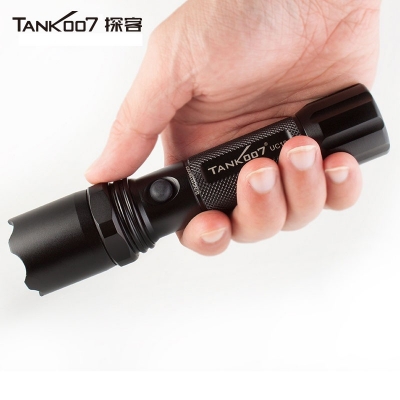 tank007新款UC19超遠射大功率遠程戶外狩獵執(zhí)勤，執(zhí)法，巡邏直充手電筒